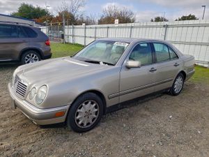 Mercedes-Benz E 320 3.2L 6 1997
