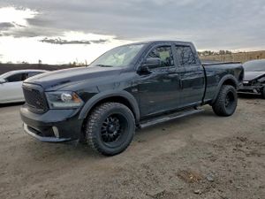 RAM 1500 ST 5.7L 8 2014
