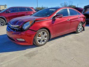 Hyundai Sonata SE 2.4L 4 2013