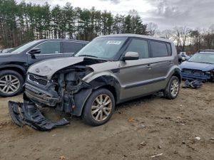 Kia Soul + 2.0L 4 2012