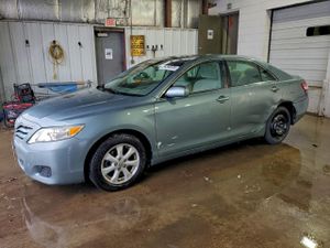 Toyota Camry BASE 2.5L 4 2011