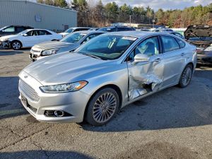 Ford Fusion TITANIUM 2.0L 4 2013