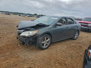 Toyota Camry SE 3.5L 6 2012