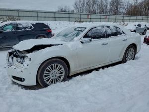 Chrysler 300C 5.7L 8 2014
