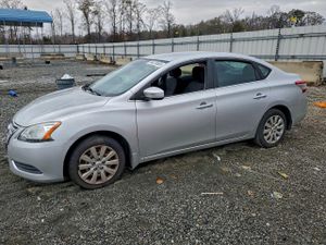 Nissan Sentra S 1.8L 4 2015