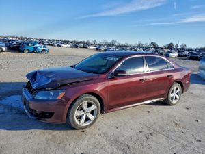Volkswagen Passat SE 2.0L 4 2013