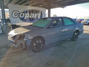 Toyota Camry LE 2.4L 4 2005