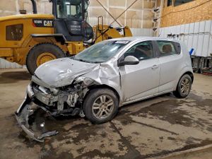 Chevrolet Aveo (Sonic) LT 1.8L 4 2013