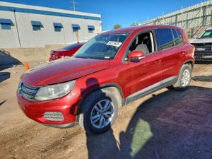 Volkswagen Tiguan S 2.0L 4 2013