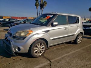Kia Soul + 2.0L 4 2013
