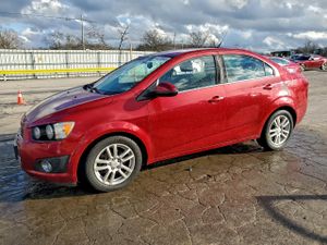Chevrolet Aveo (Sonic) LT 1.8L 4 2012