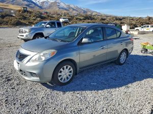 Nissan Versa S 1.6L 4 2013