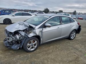 Ford Focus SE 2.0L 4 2014