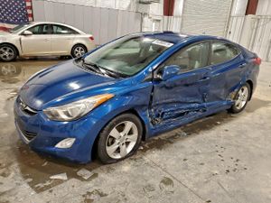 Hyundai Elantra GLS 1.8L 4 2013