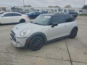Mini Cooper S 2.0L 4 2015