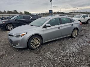Toyota Avalon HYBRID 2.5L 4 2015