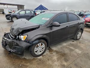 Chevrolet Aveo (Sonic) LT 1.8L 4 2014
