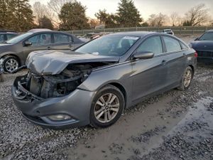Hyundai Sonata GLS 2.4L 4 2013