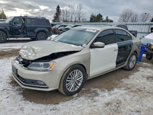 Volkswagen Jetta TDI 2 L 4 2015