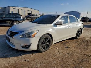 Nissan Altima 2.5 2.5L 4 2015