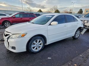 Toyota Camry BASE 2.5L 4 2011