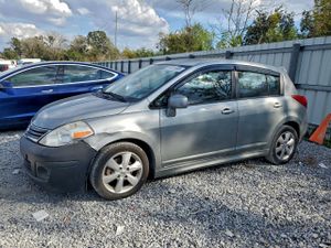 Nissan Versa S 1.8L 4 2010