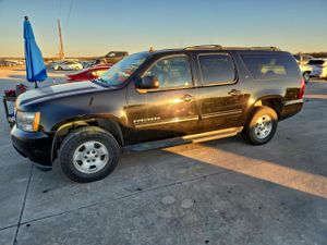 Chevrolet Suburban K1500 LT 5.3L 8 2011