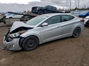Hyundai Elantra SE 2.0L 4 2015