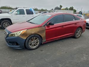 Hyundai Sonata SE 2.4L 4 2015