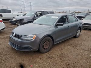 Volkswagen Jetta BASE 2.0L 4 2013