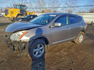 Nissan Rogue S 2.5L 4 2013