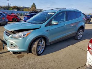 Ford Escape TITANIUM 2.0L 4 2013