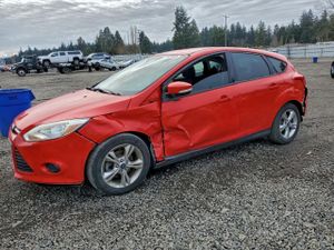 Ford Focus SE 2.0L 4 2014