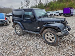 Jeep Wrangler SAHARA 3.6L 6 2014