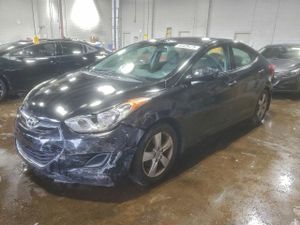 Hyundai Elantra GLS 1.8L 4 2013