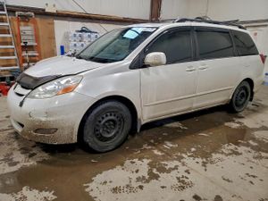 Toyota Sienna XLE 3.5L 6 2009