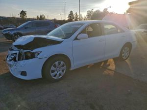 Toyota Camry BASE 2.5L 4 2011