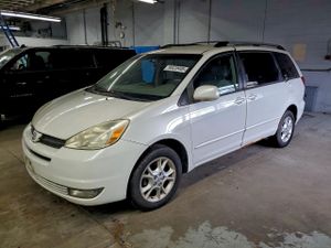 Toyota Sienna XLE 3.3L 6 2005