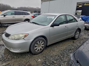 Toyota Camry LE 2.4L 4 2005