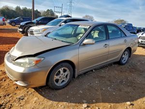 Toyota Camry LE 2.4L 4 2002