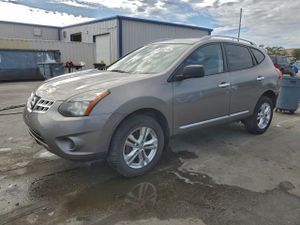 Nissan Rogue S 2.5L 4 2015