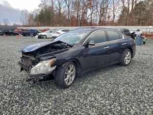 Nissan Maxima S 3.5L 6 2014