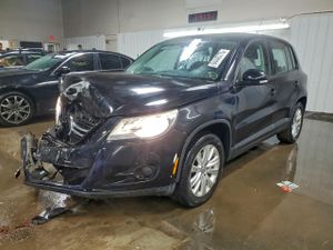 Volkswagen Tiguan SE 2.0L 4 2010