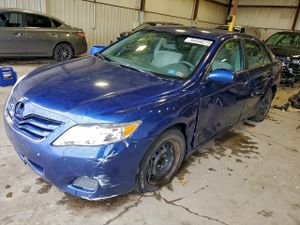 Toyota Camry BASE 2.5L 4 2011