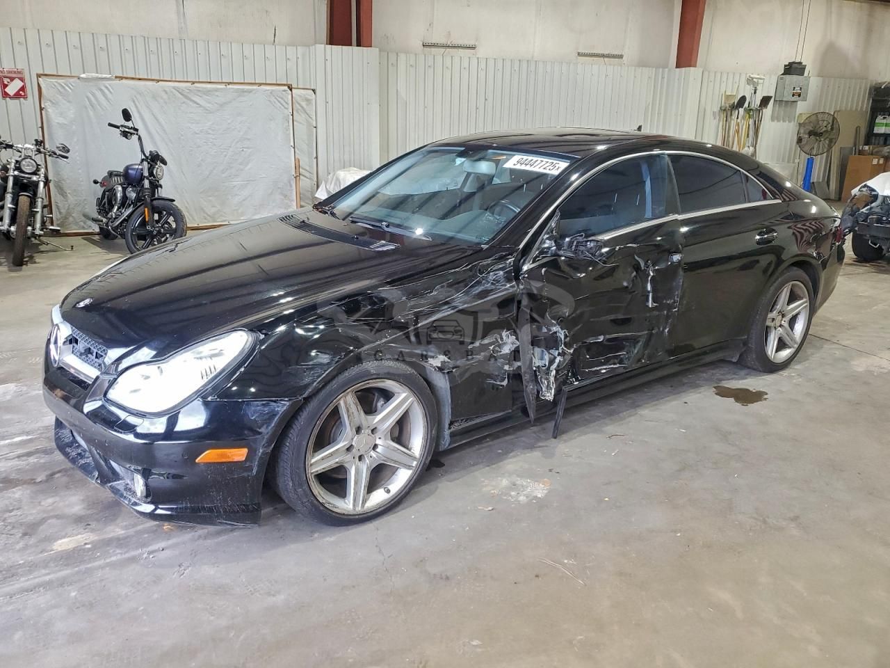 Mercedes-Benz CLS 550 5.5L 8 2011