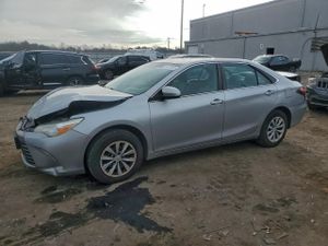 Toyota Camry LE 2.5L 4 2015