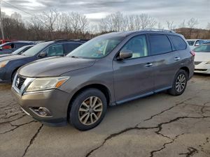 Nissan Pathfinder S 3.5L 6 2014