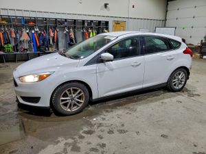 Ford Focus SE 2.0L 4 2015