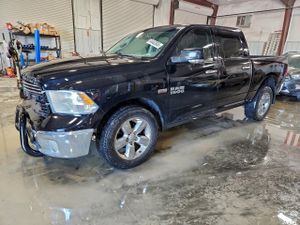 RAM 1500 SLT 5.7L 8 2014