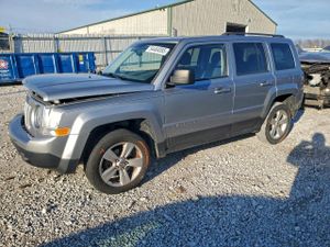 Jeep Patriot LATITUDE 2.4L 4 2015